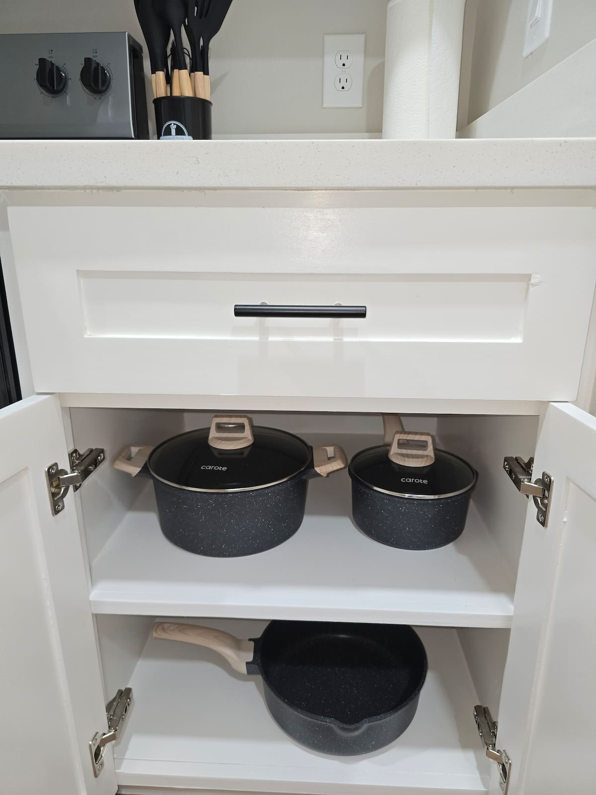 Full kitchen · Photo 12 of 40
