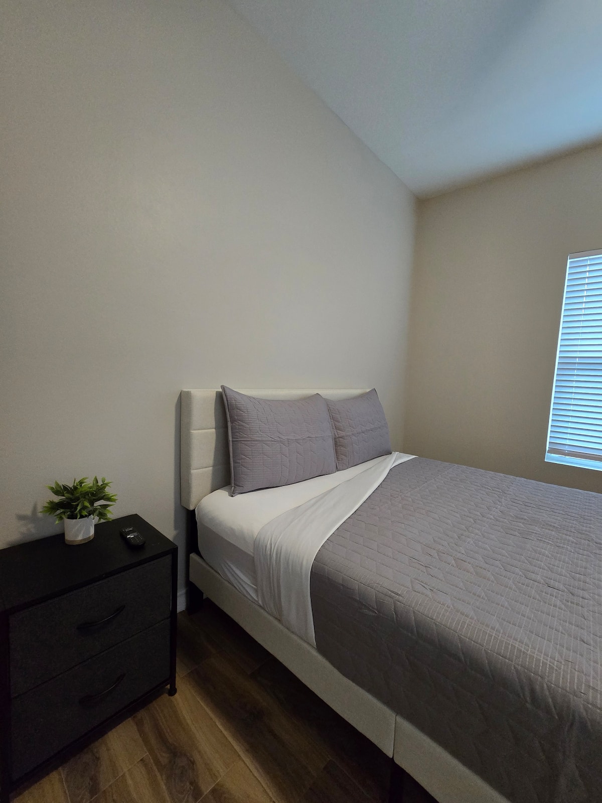 Bedroom 3 · Photo 24 of 40