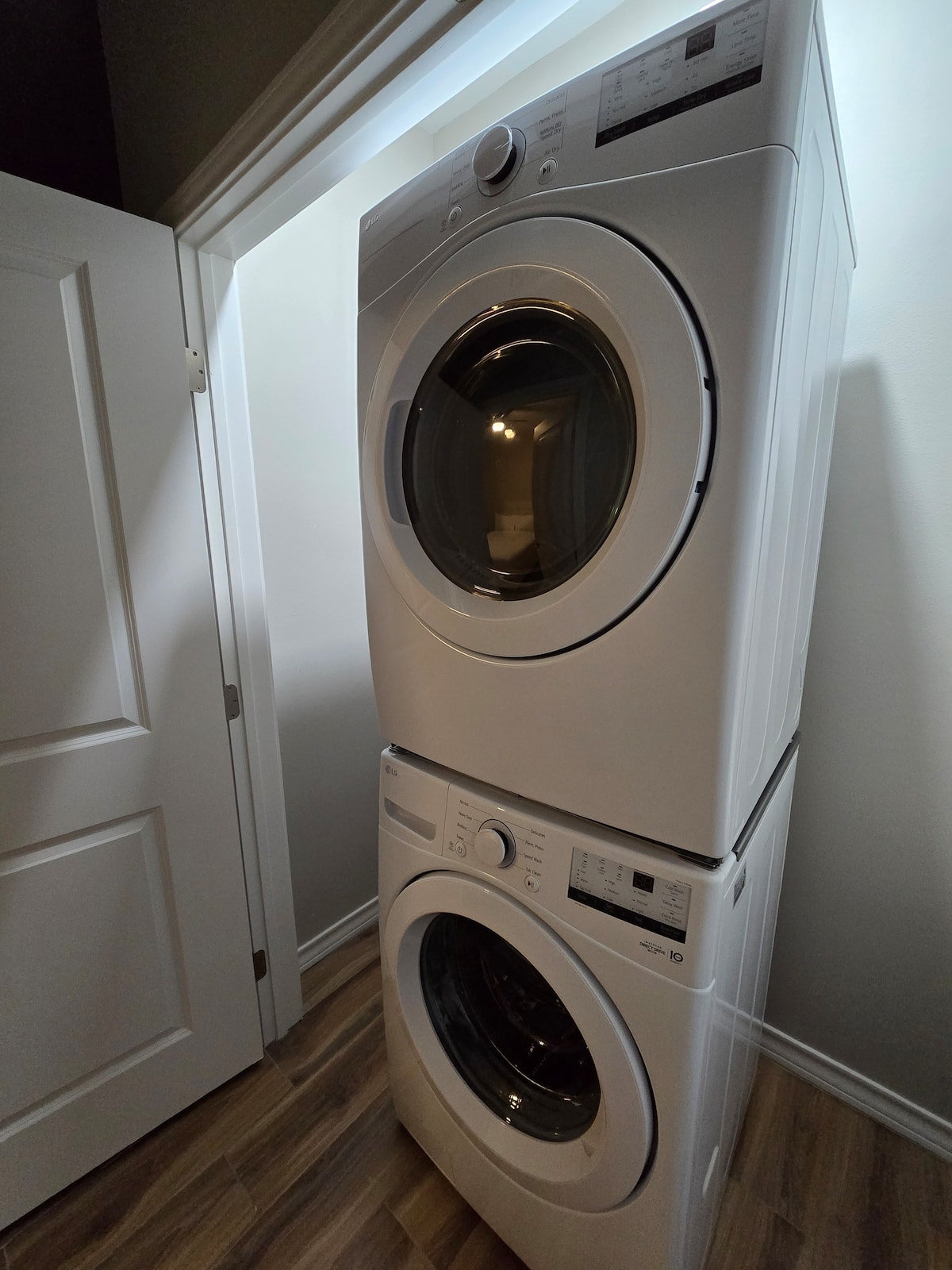 Laundry area · Photo 39 of 40