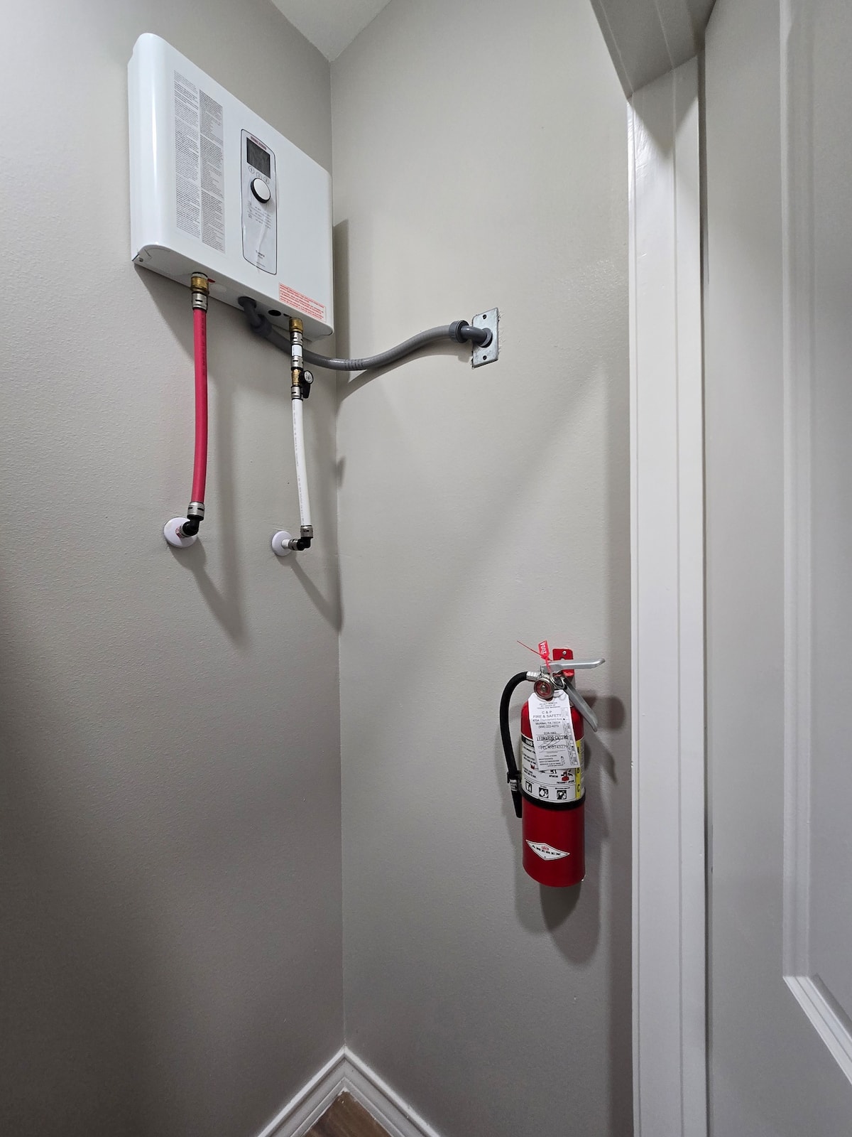 Laundry area · Photo 40 of 40