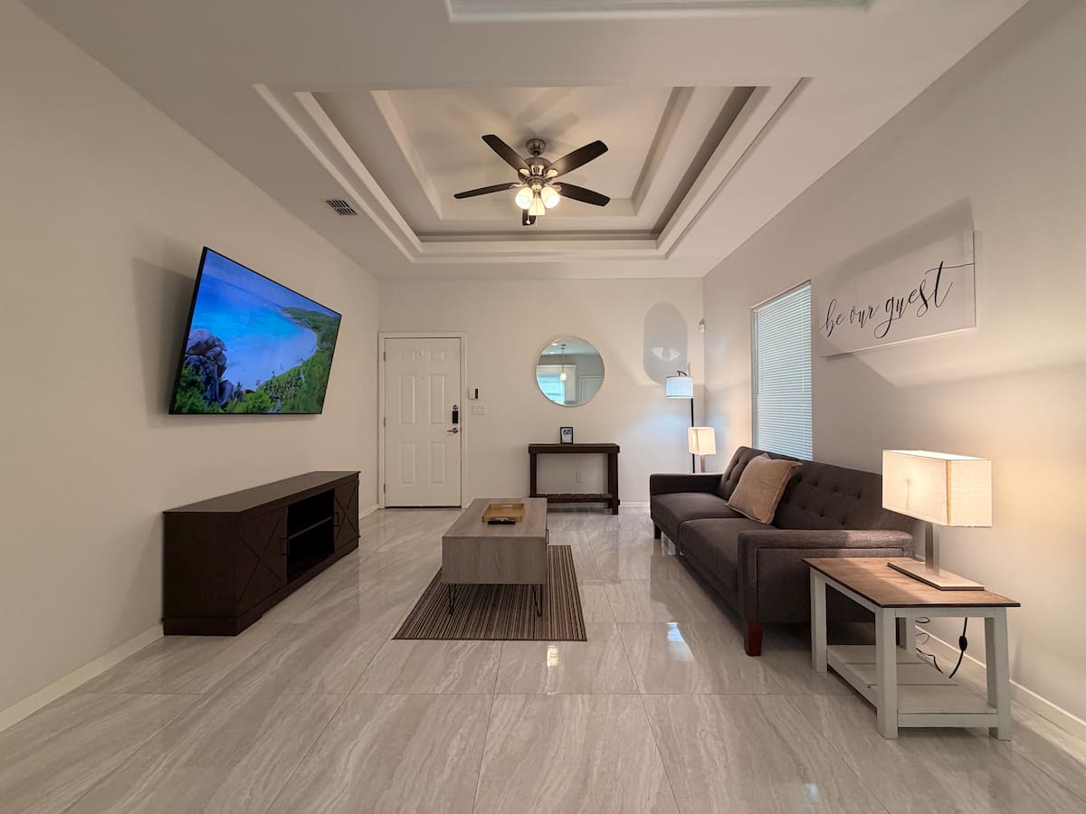 UrbanOasis in Monmack-Landing 2BD | 2BTH
